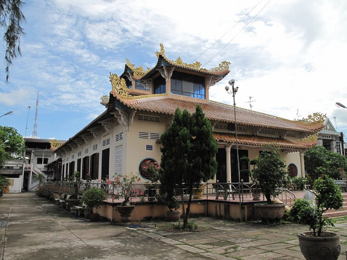 Top 10 ngôi chùa ở Bến Tre với kiến trúc Đẹp & Độc Đáo nhất