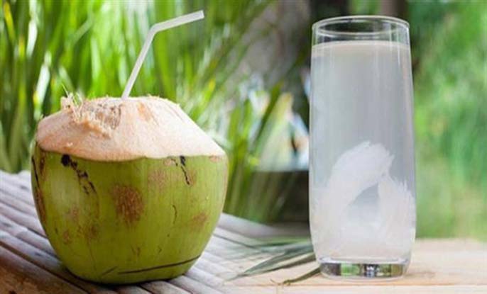 Bầu mấy tháng uống được nước dừa? Và những lợi ích từ việc uống nước dừa với mẹ bầu