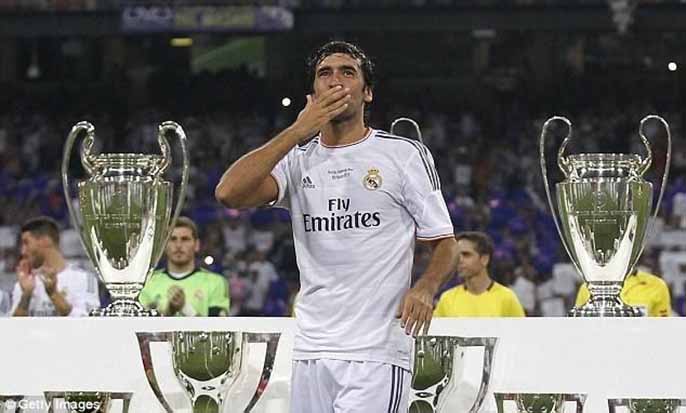 Những Huyền Thoại Vĩ Đại của Real Madrid Thực Sự Tỏa Sáng Trên Sân Cỏ