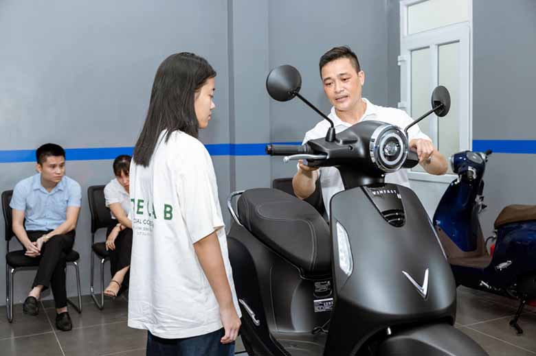 tiêu chí chọn xe máy điện học sinh