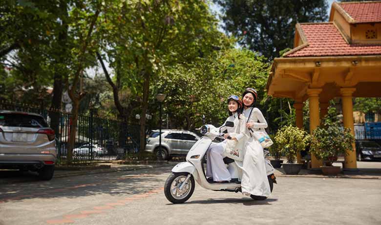 nên mua xe máy điện nào cho học sinh