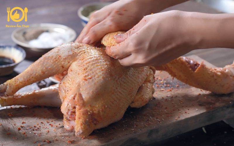 Bí quyết làm món gà nướng mật ong vàng óng hấp dẫn tại nhà 