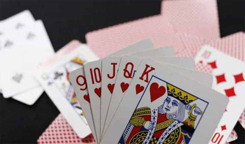 Bài Tiến Lên là gì? Hướng dẫn cách chơi bài Tiến Lên dễ hiểu 
