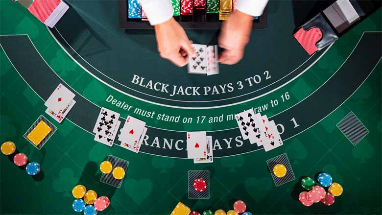 Blackjack là gì? Cách chơi và mẹo thắng lớn trong từng ván bài 