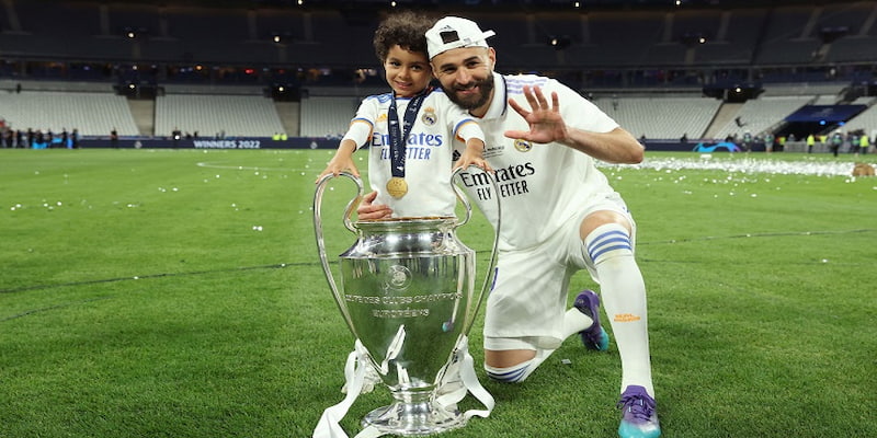 Karim Benzema – Từ "cậu bé Lyon" đến huyền thoại bóng đá 